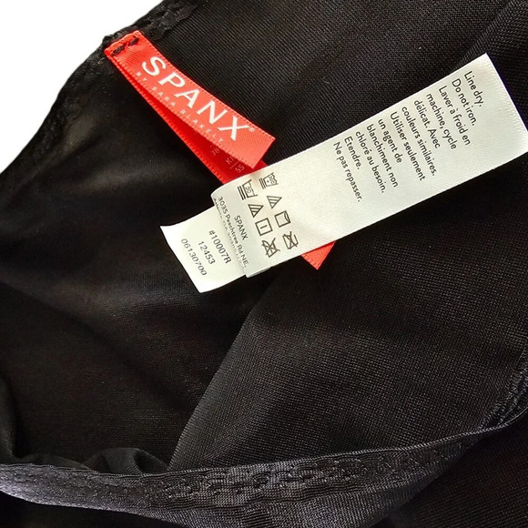 SPANX Shape Invisible Girl Short Black Size Small NWT Lightweight Sheer Smooth - Picture 8 of 8